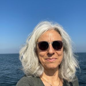 Picture of Deborah Azaryad Shechter